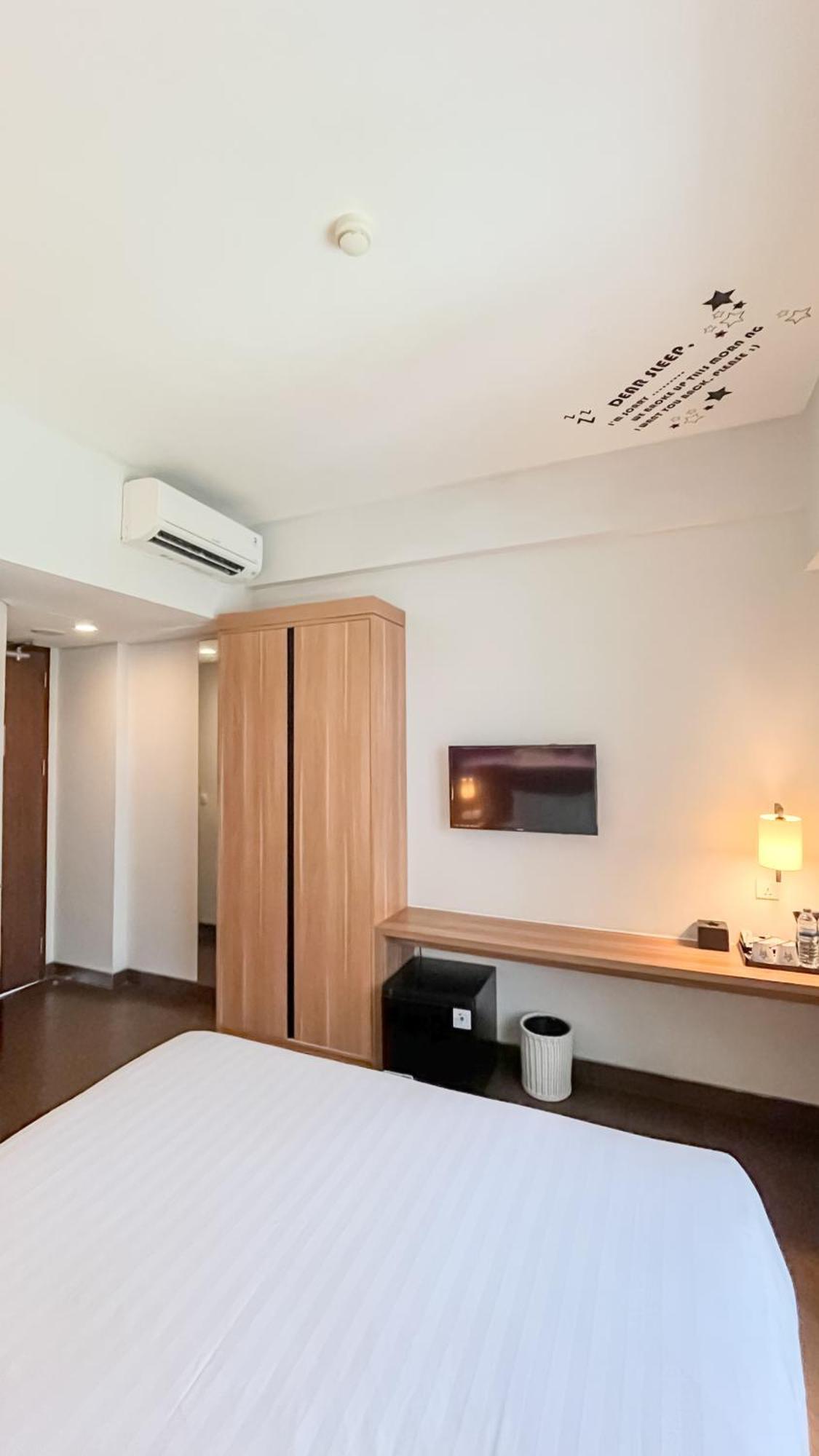 Fame Hotel Sunset Road Кута Экстерьер фото
